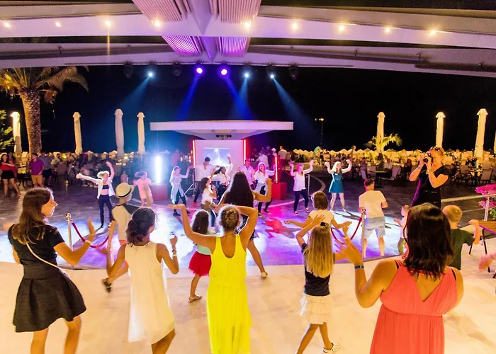 波蒂迪亚宫酒店 尼坡帝