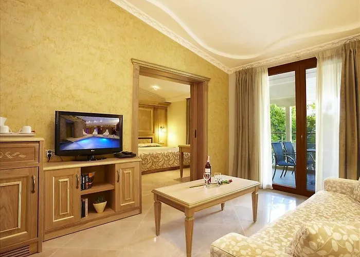 Potidea Palace מלון 4*