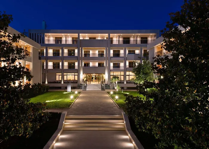 波蒂迪亚宫酒店 尼坡帝